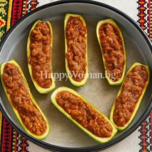 Пълнени Тиквички с Кайма: Класическа Рецепта за Неустоим Вкус