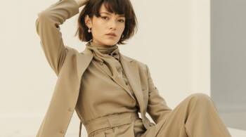 Цветът на годината 2026: Как да го включим в гардероба си