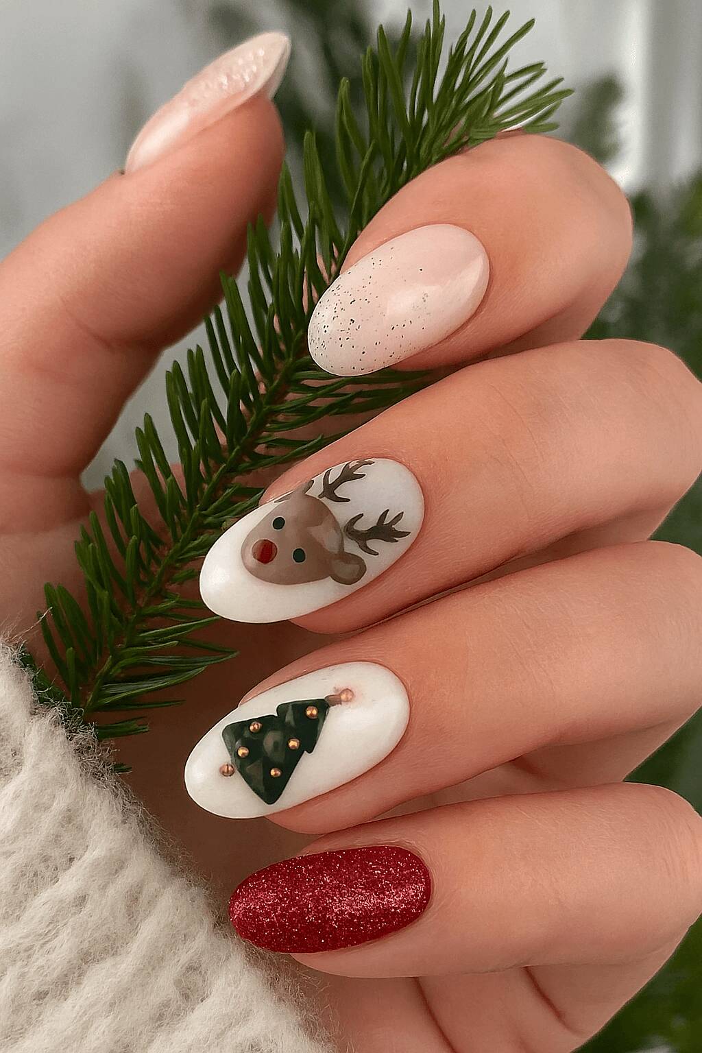 Как да направиш Коледен маникюр у дома – стъпка по стъпка Как да направиш Коледен маникюр у дома – стъпка по стъпка