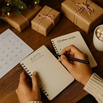 Управление на времето през декември: как да балансираме работа и празнични ангажименти