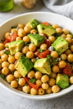 Постни салати за всеки повод Постни салати за всеки повод