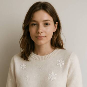 Коледни пуловери 2025: Топ модели и нестандартни дизайни, които ще превземат празничните снимки Коледни пуловери 2025: Топ модели и нестандартни дизайни, които ще превземат празничните снимки