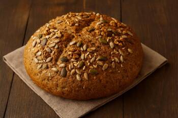 Топ рецепти за содена питка: От класическите до модерни вариации за празниците Топ рецепти за содена питка: От класическите до модерни вариации за празниците