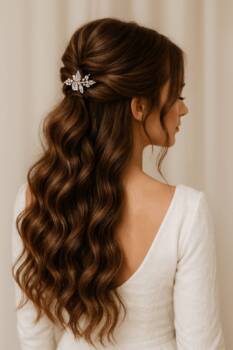 Идеи за романтични прически за коледните партита