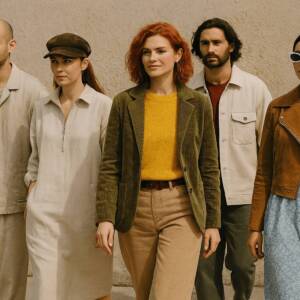 Топ цветове и стилове при облеклото, които българите обичаха през 2025 Топ цветове и стилове при облеклото, които българите обичаха през 2025