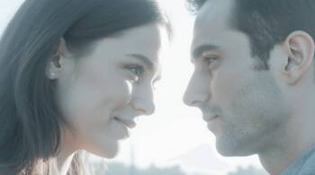 Тайните връзки: защо забранената любов изглежда по-сладка Тайните връзки: защо забранената любов изглежда по-сладка