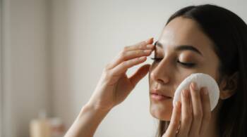 Ябълков оцет за красива кожа и коса - домашни ритуали с видим ефект Ябълков оцет за красива кожа и коса - домашни ритуали с видим ефект