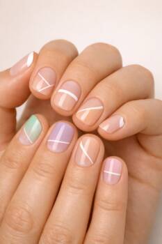 Топ 7 идеи за къси нокти: Практични, но по-стилни от всякога през пролетта Топ 7 идеи за къси нокти: Практични, но по-стилни от всякога през пролетта